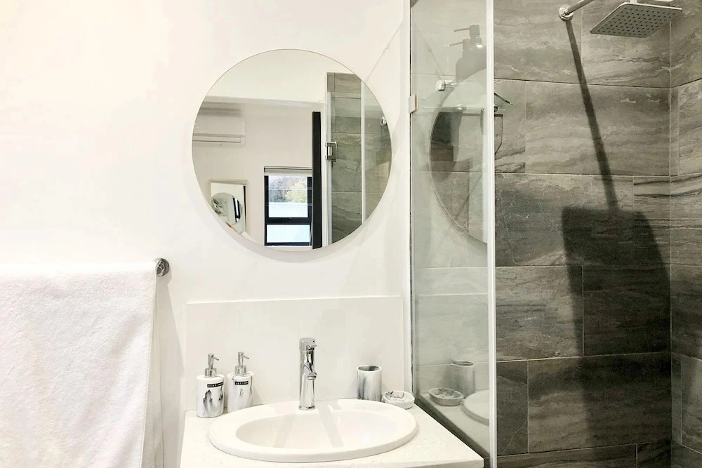 Cape Winelands Mountain View Getaway