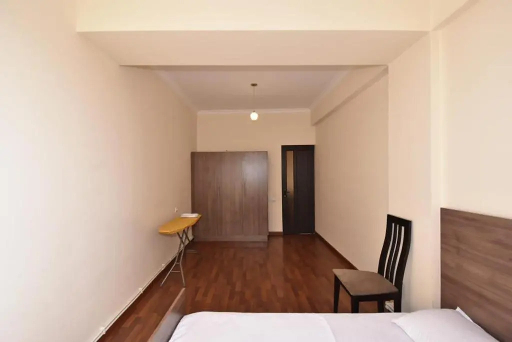 Mashtoc33 New apartment Yerevan center
