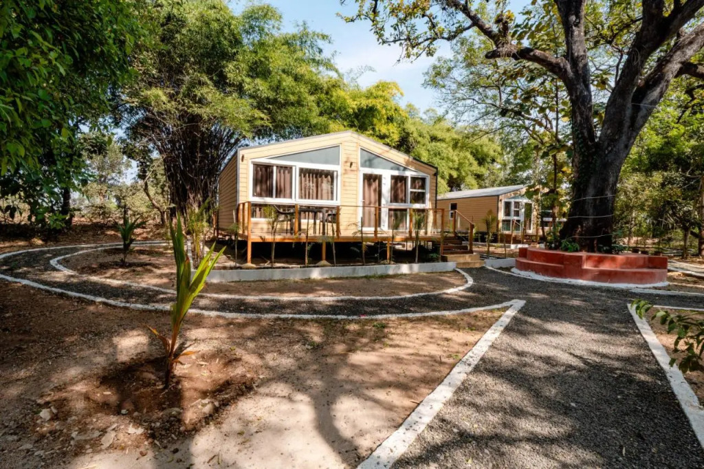 Treebo Premium Mowglis Den, Pench Tiger Reserve, Turia