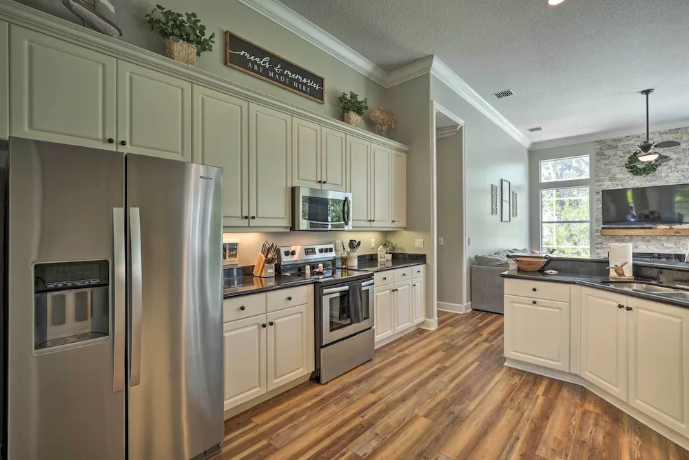 Upscale Palm Coast Home w/ Pool: 7 Mi to Beaches!