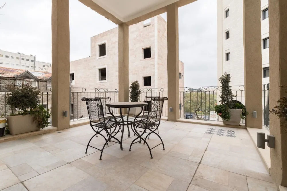 RENTAL ISRAEL- Modern aprt near Mamilla
