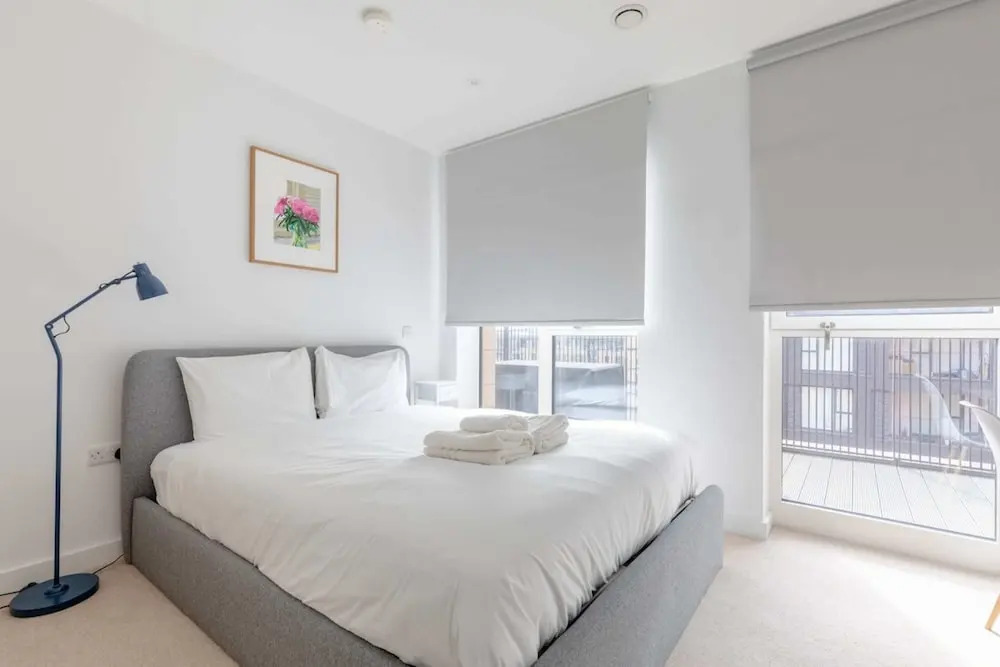 Stylish 2BD Oasis W/balcony South East London!