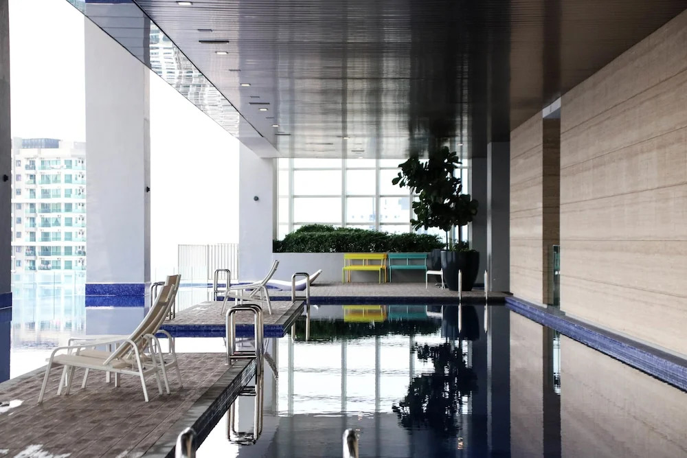 Victoria Home Azure Residence