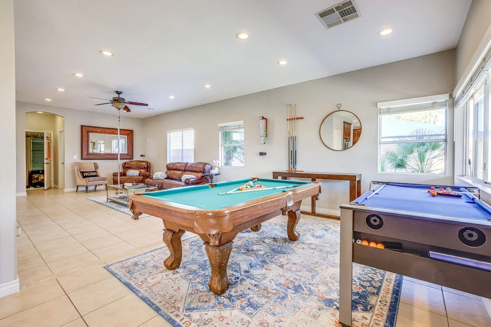 Large Las Vegas Home w/ Pool, Hot Tub + Game Room