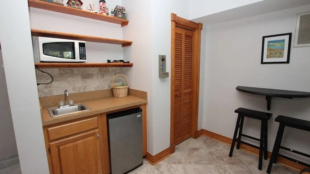 Anchors Away - 6 Br Home