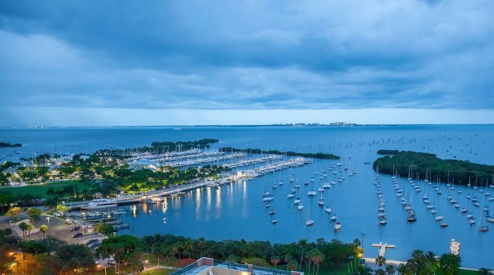 iCoconutGrove - Luxurious Vacation Rentals in Coconut Grove