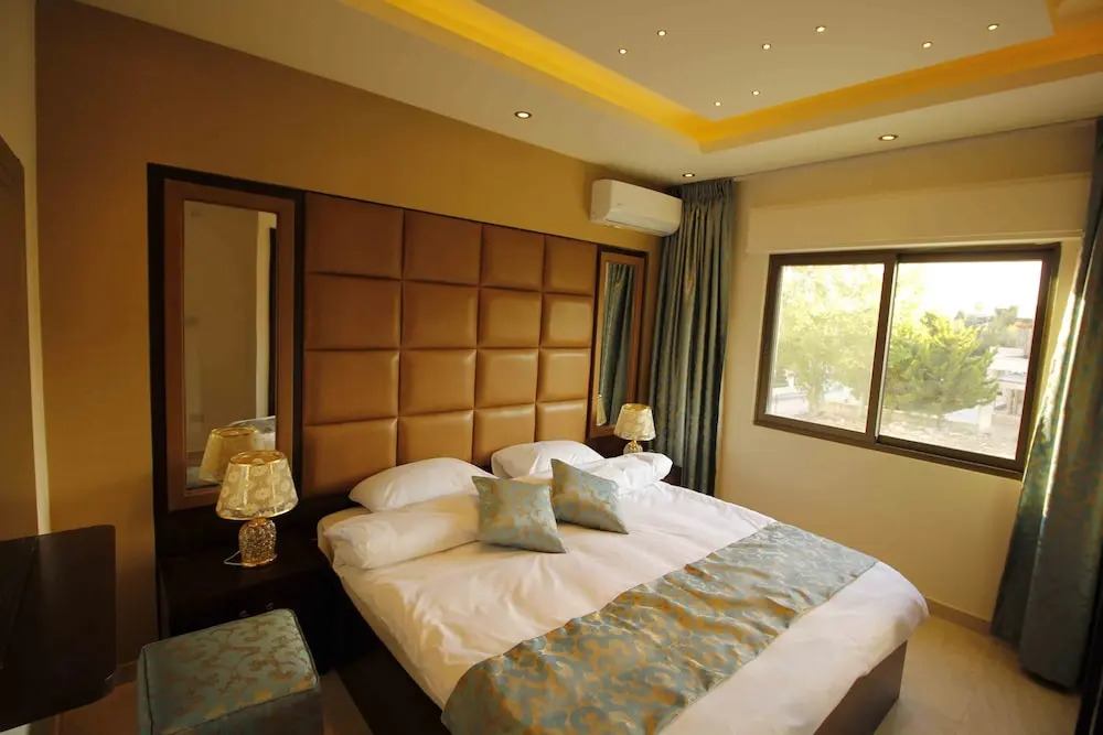 Aqarco Shmaisani Apartment
