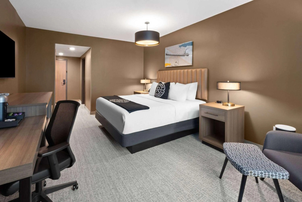 Riverbend Hotel and Suites, Trademark Collection by Wyndham