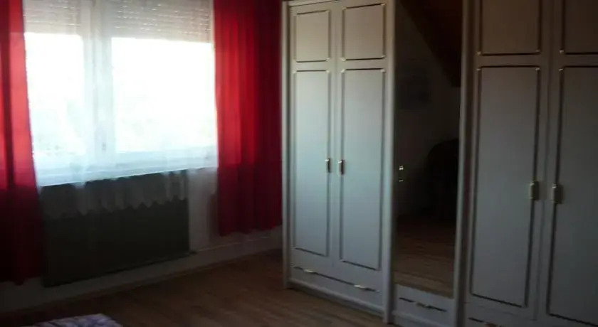 Kaponya Nyaralóház