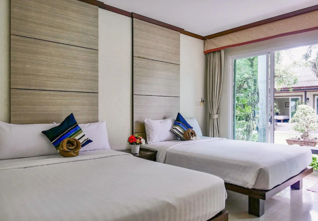 Nirundorn Resort Chaam