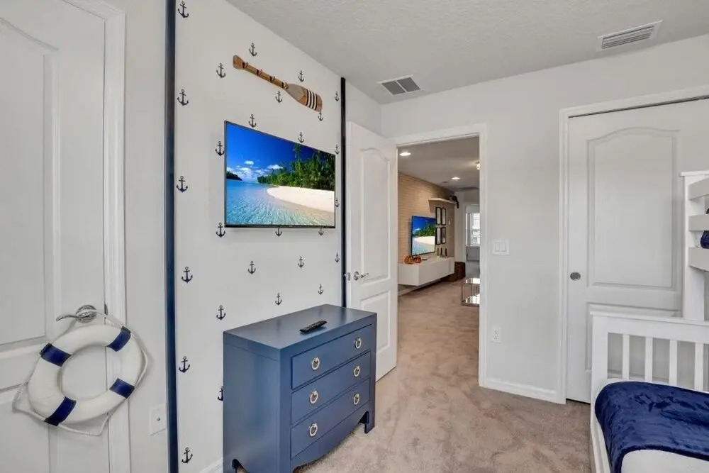 Amazingly Decorated 5 Bedroom2413) Townhouse by Redawning