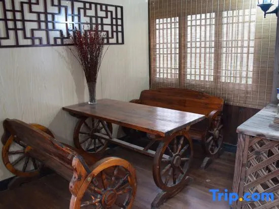 Xinxi Hostel