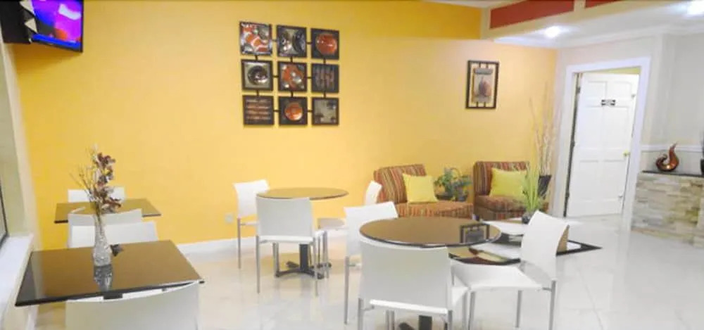 Winnie Inn Suites & RV Park
