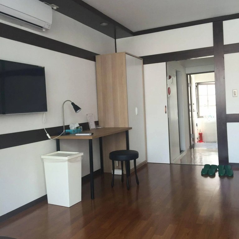 Naniwa Guest House Kuromon