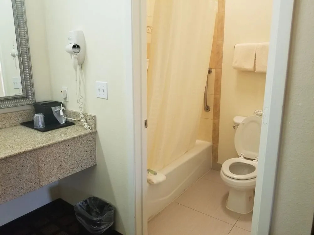 Executive Inn and Suites