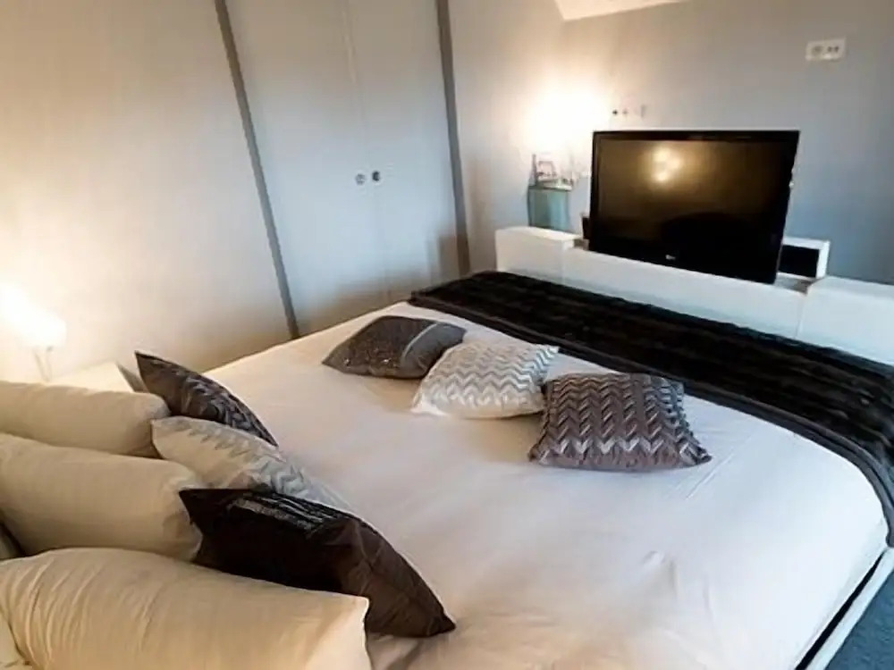 HÔTEL LES PALIS