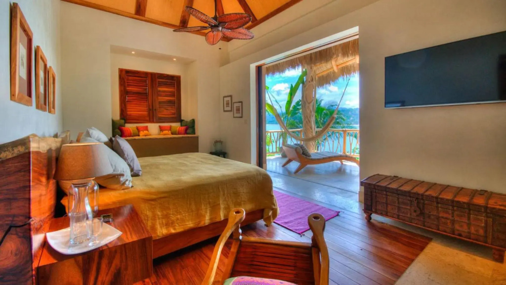 Casa Buena Vista - Beach Front - Villa in Sayulita
