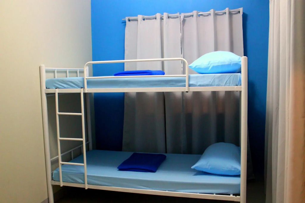 Sea Breeze Hostel