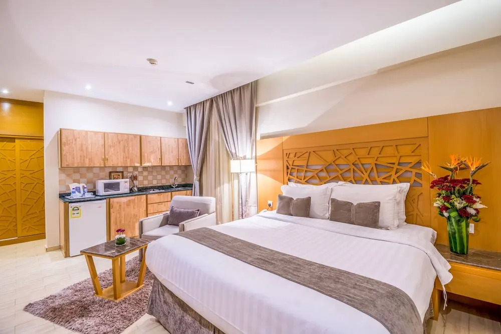 Al Muhaidb Residence Al Malaz 4 - Economic