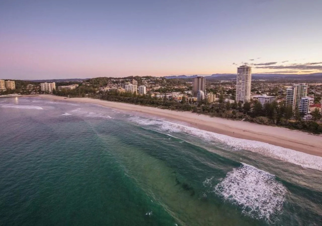 Boardwalk Burleigh Beach - Official