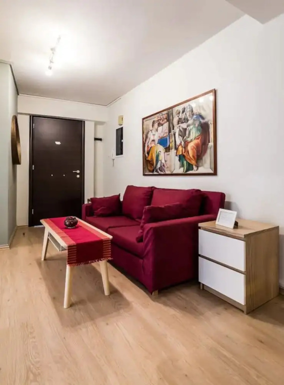 Downtown urban apartment for 4 people in Plaka