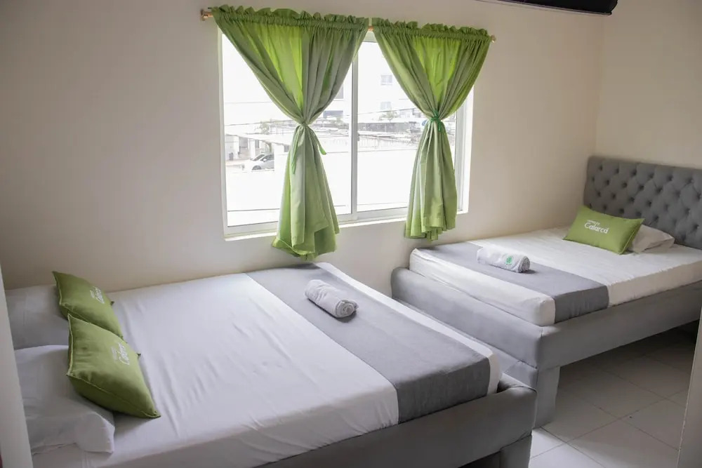 Hotel Calarca N1