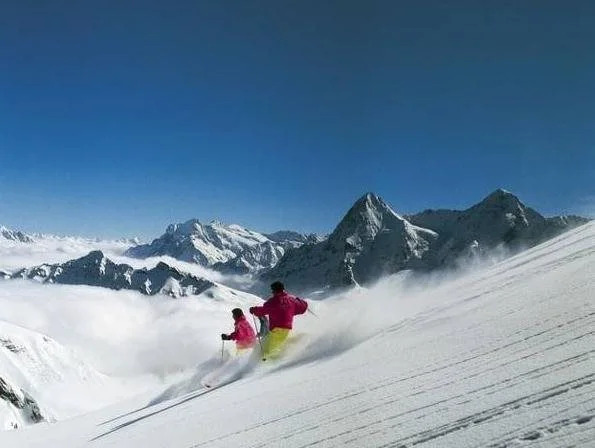 Minotel Glacier