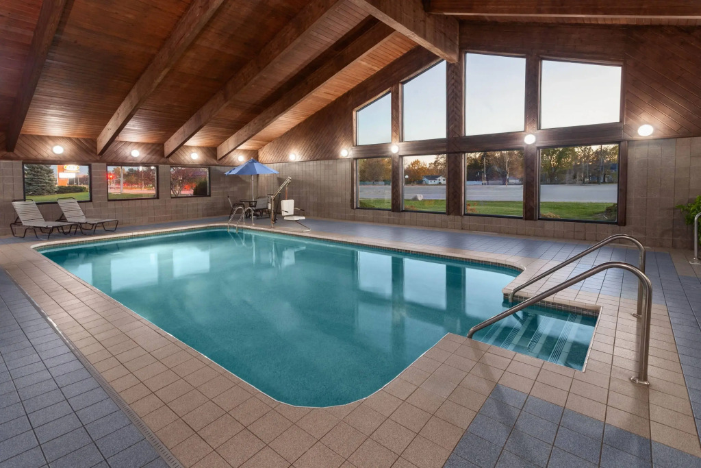 AmericInn by Wyndham Green Bay West