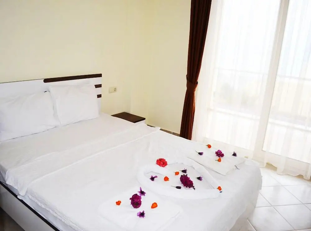 1 Bedroom Apartment Sea View 6 by Likya Global