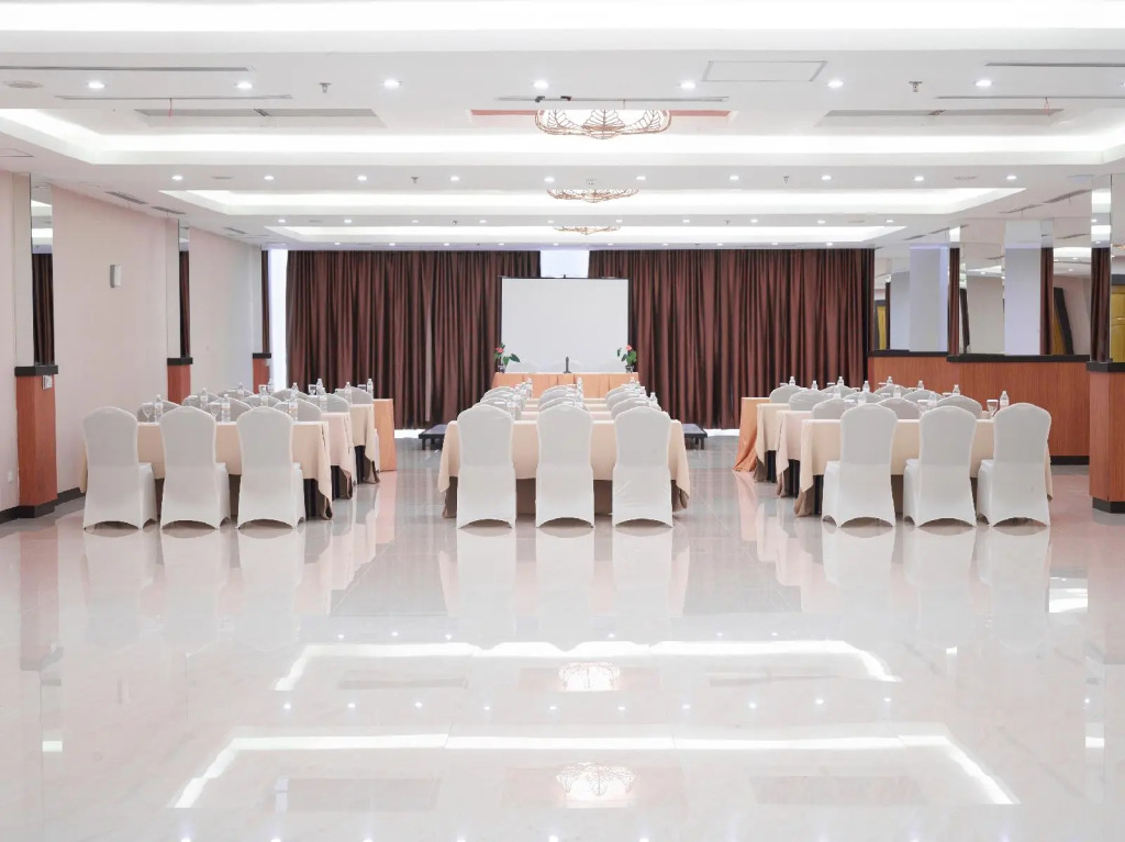 Nevada Ketapang Hotel