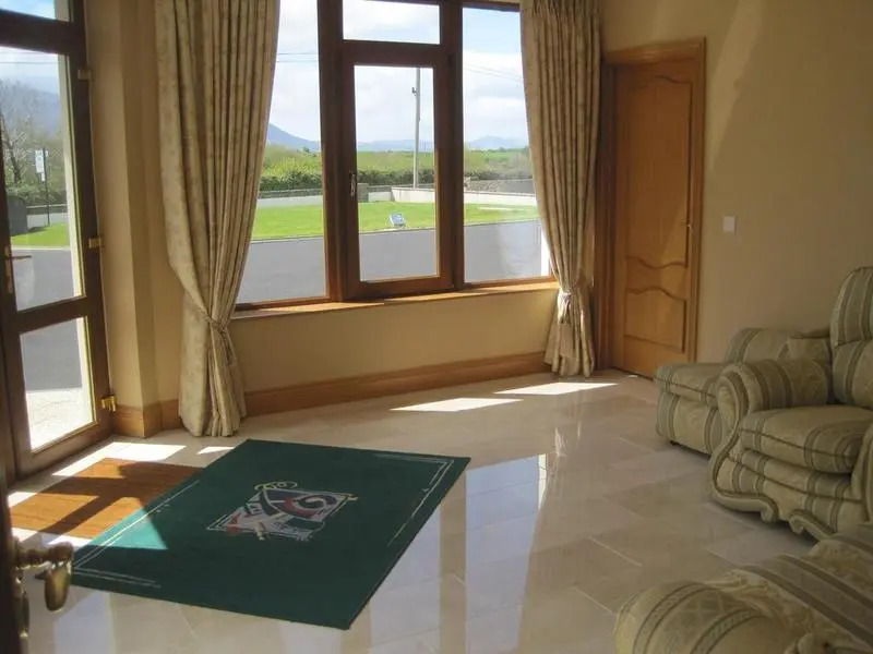 Killarney House