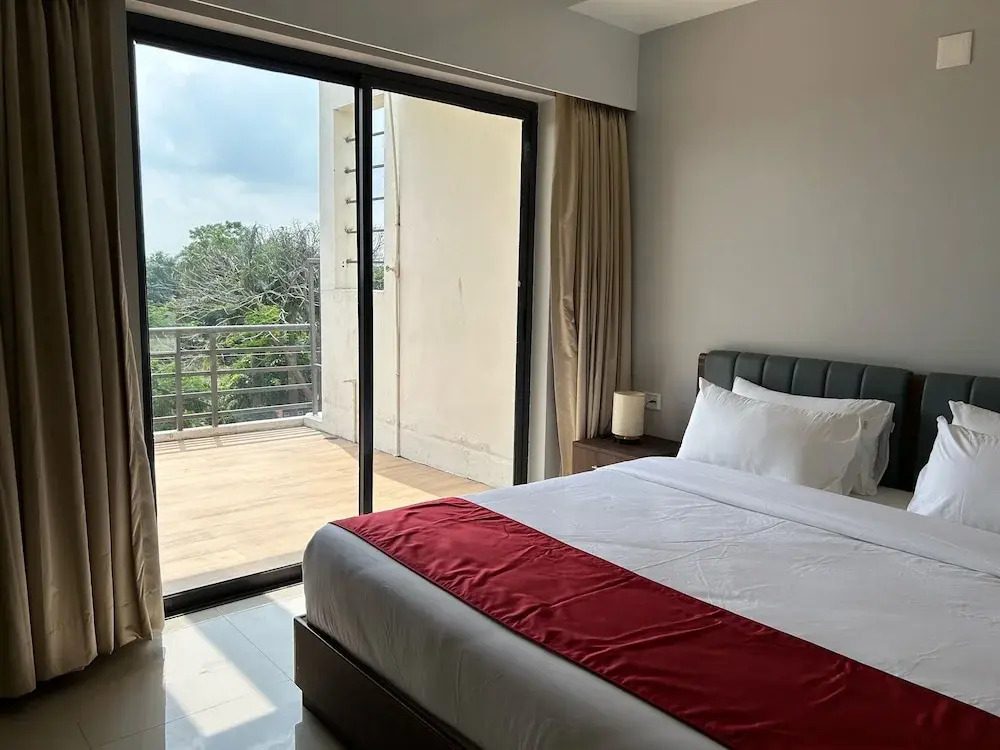 The Pearl Club Resort
