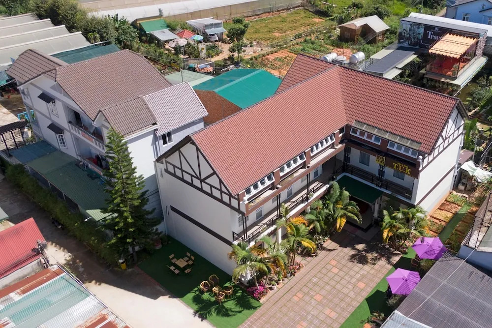 TUK Villa Hotel