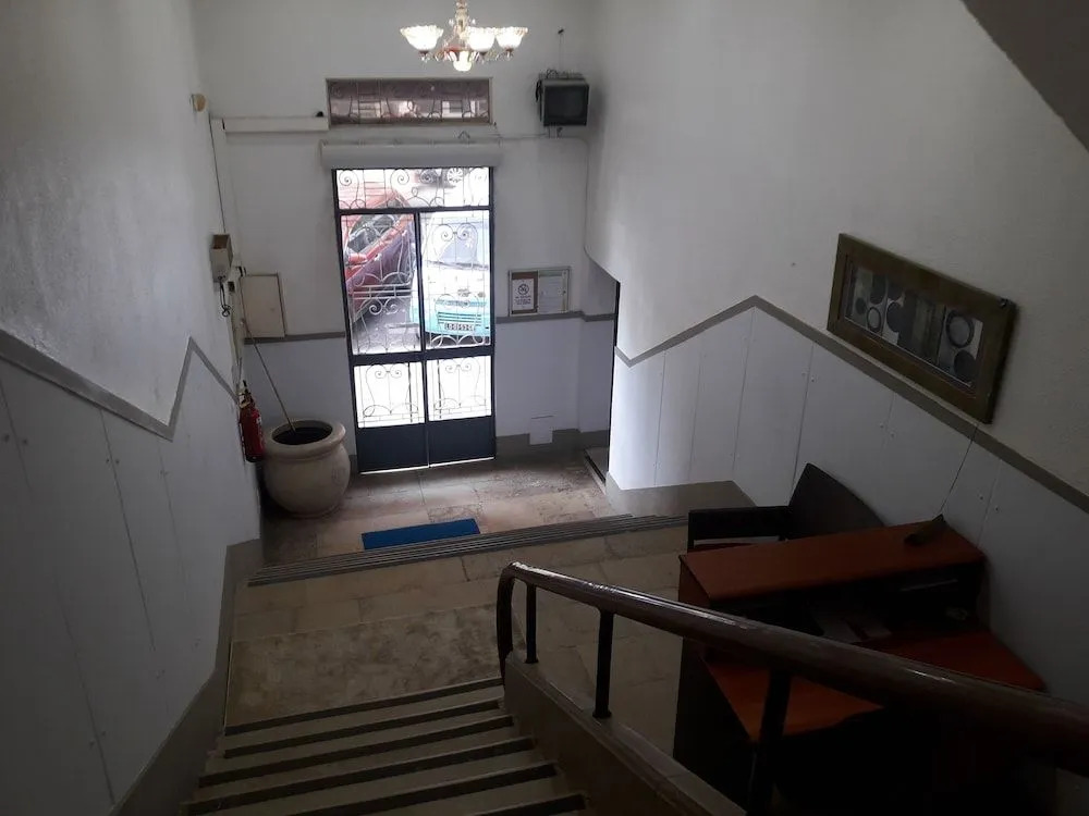 Downtown Marginal Guest House