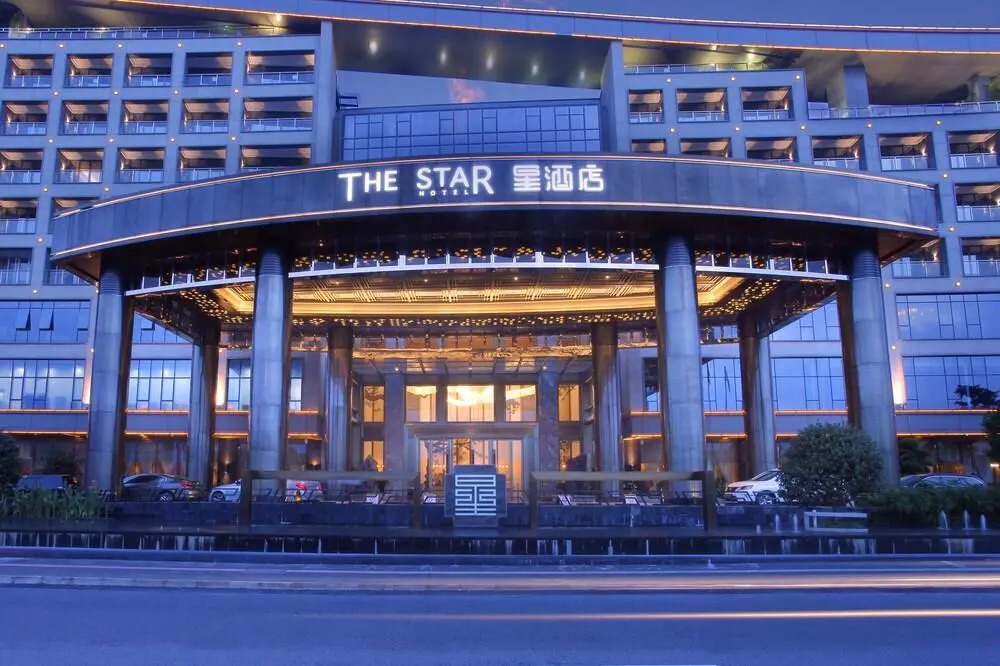 Star Lake Hotel