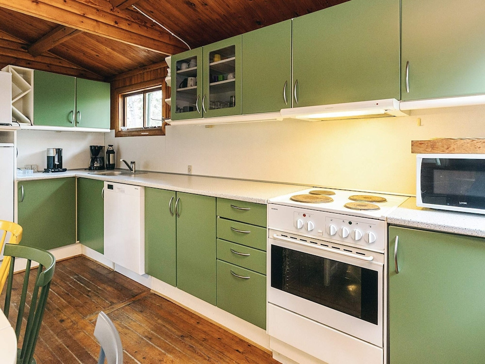 8 Person Holiday Home in Vaeggerlose