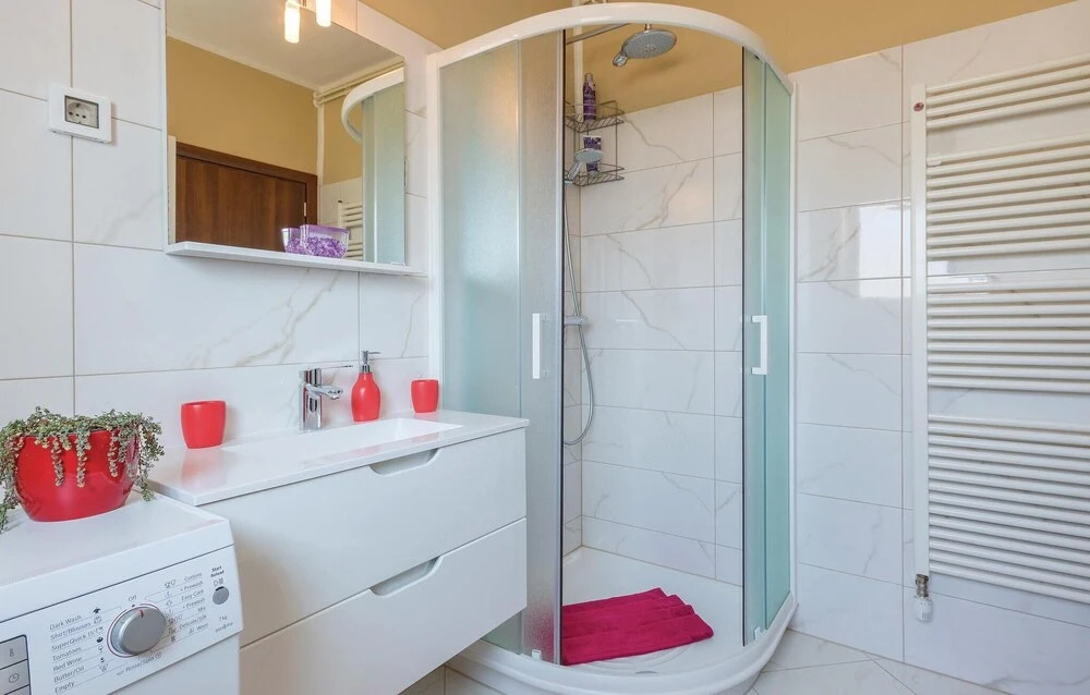 Beautiful Home in Pula With Wifi and 2 Bedrooms