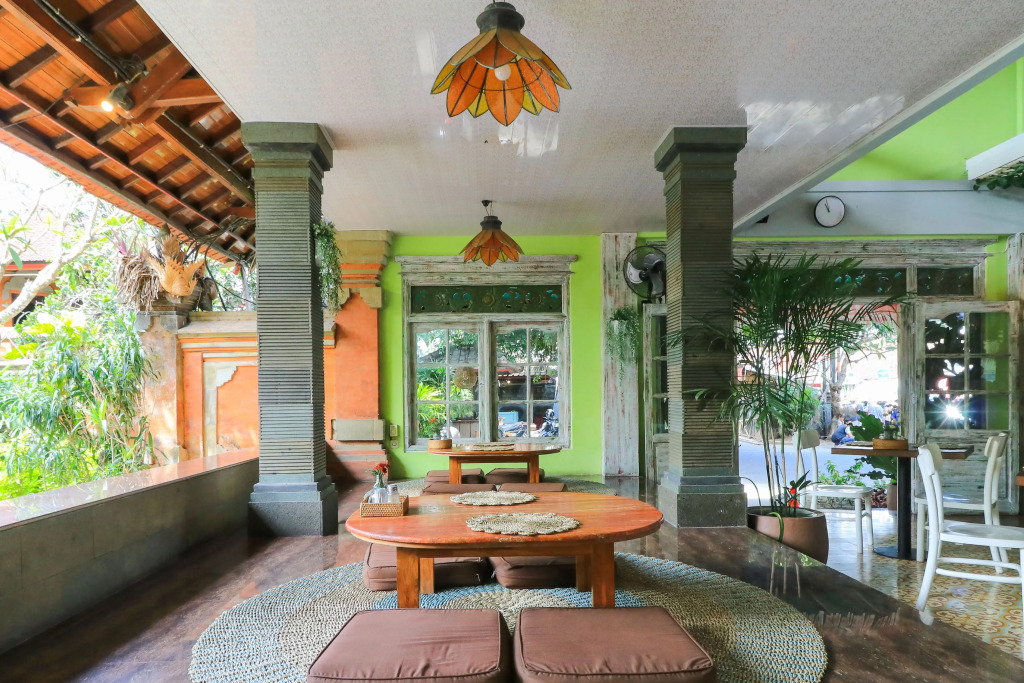 Отель Three Brothers Bungalows & Villas