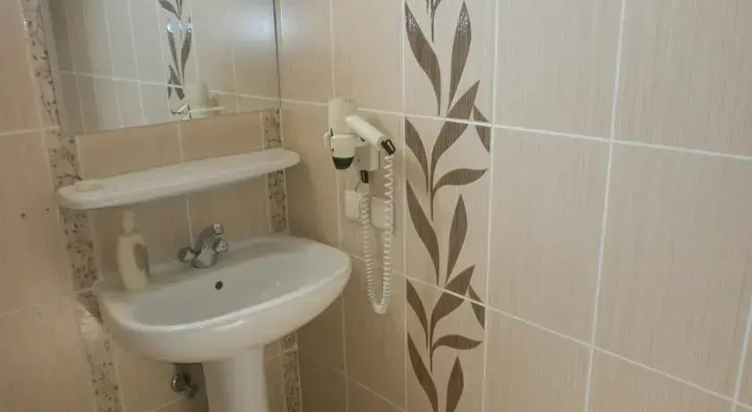 Ak Hotel