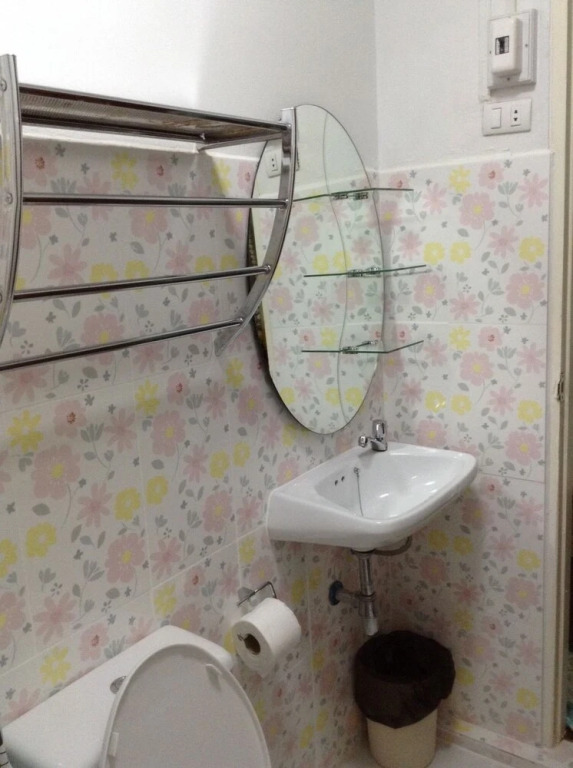 Pin Guest House