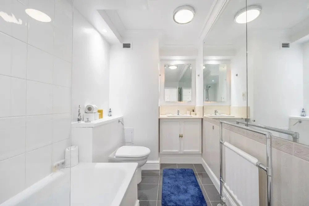 Stunning Flat in Chelsea Kings Road With Balcony