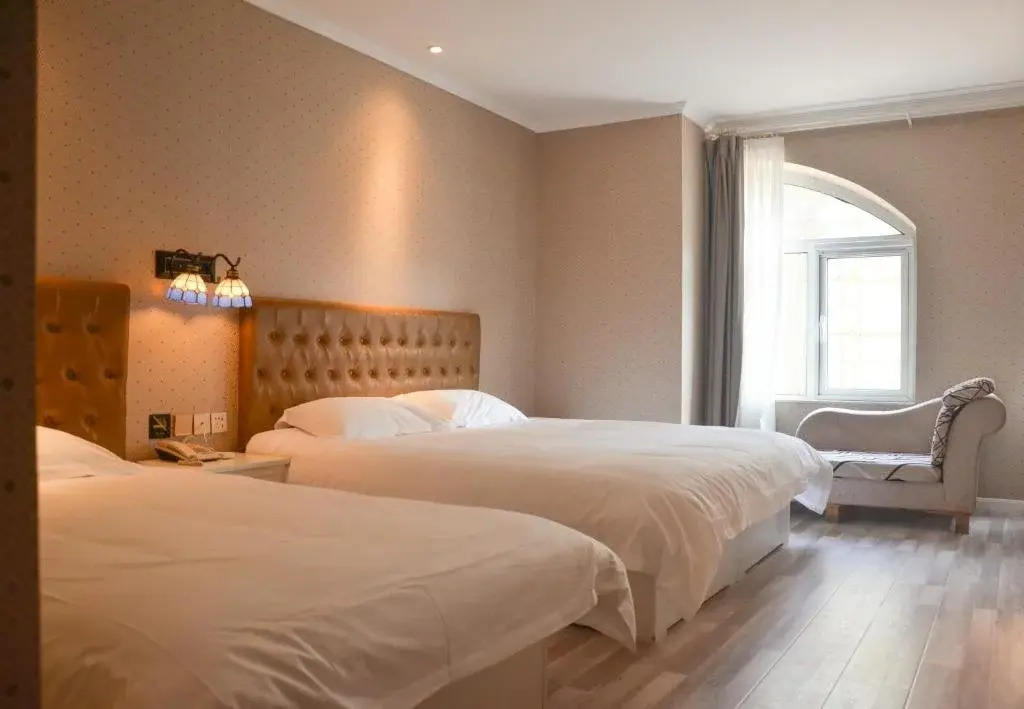 Qingdao Xiehou International Youth Hotel