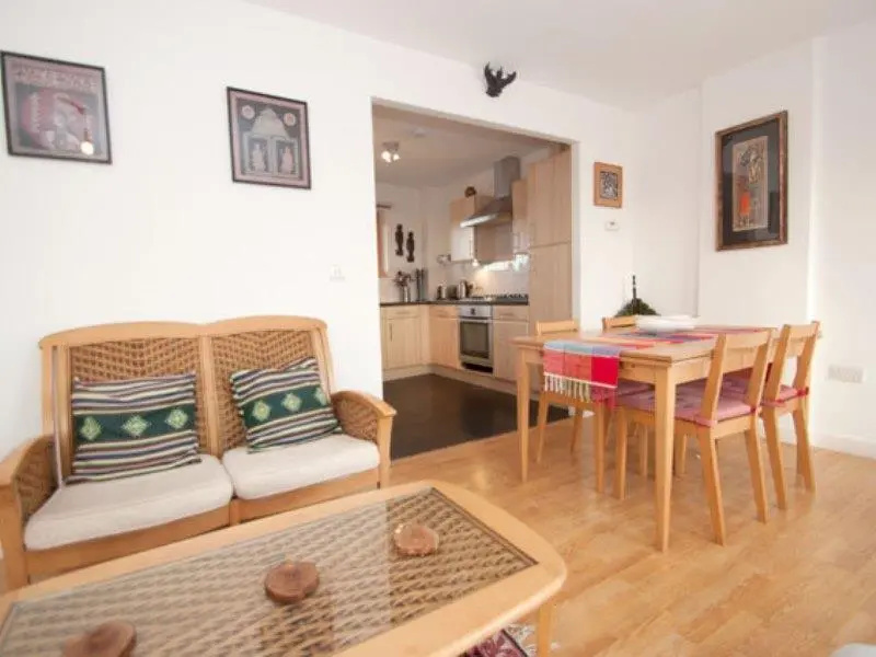 Veeve  Top Of The World White Lion Street 2 Bed Penthouse Islington