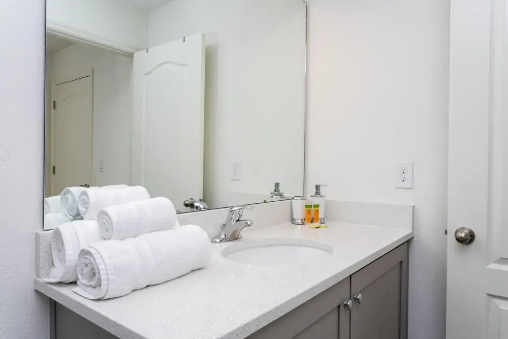 Marvelous 4Bd Close to Disney Enclave at Festival 632