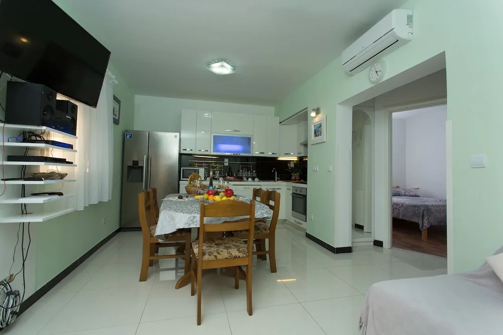 Villa Mami