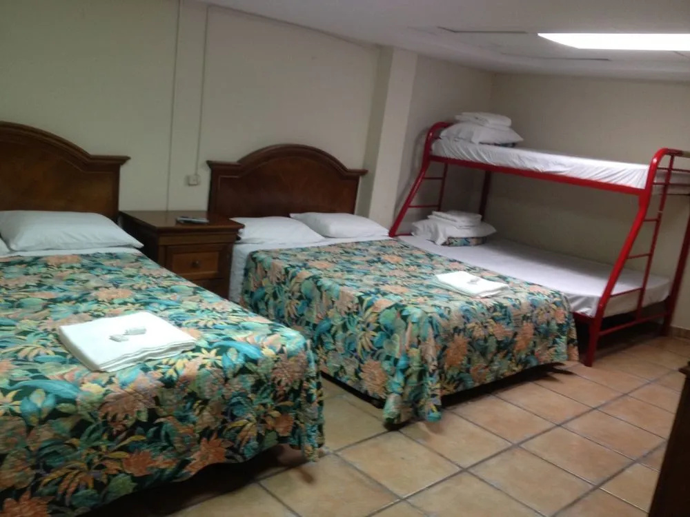 Arecibo Inn