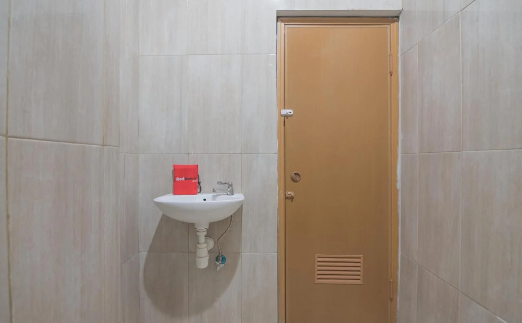 Hotel Relasi by Reddoorz
