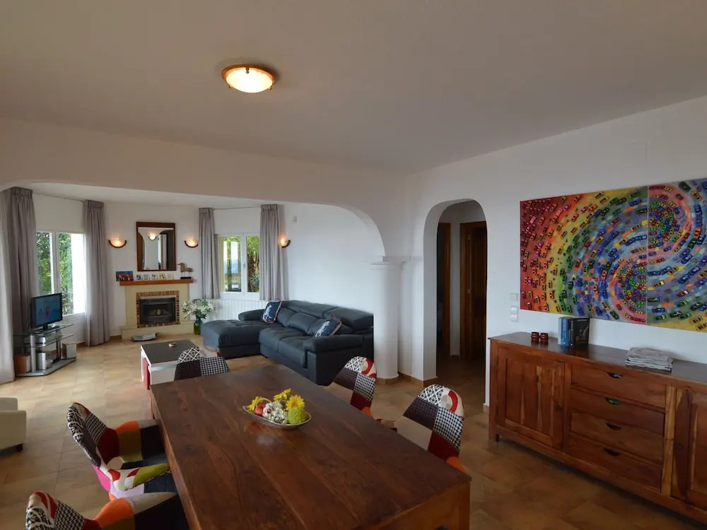 Luxurious Villa With Private Swimming Pool in Costa Blanca
