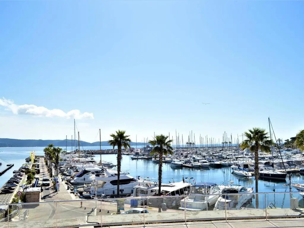 Appartement Cavalaire-sur-Mer, 3 pièces, 6 personnes - FR-1-226B-21