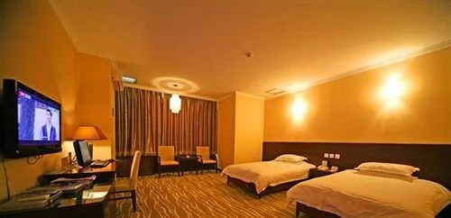 Pingliang Longdong Pearl Hotel (Gansu Medical College TiYu Park)